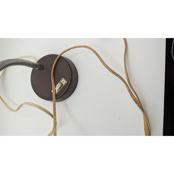 Vintage Brown Metal Gooseneck Desk Lamp Mid Century Modern Adjustable  Light - Picture 8 of 9